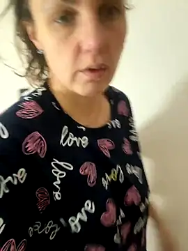 Snapshot of Magic__smile chatting on 10, 11, 2025 Magic smile online show from 10, 11, 2025