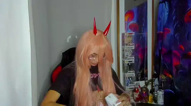 Snapshot of _sakae_ chatting on 19, 12, 2024  sakae  online show from 19, 12, 2024