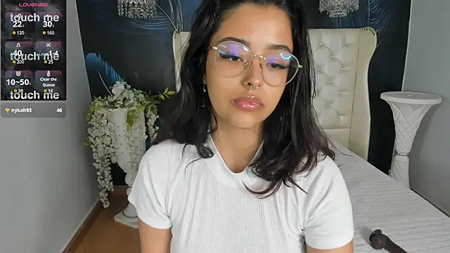 Snapshot of Ariana_Pierce chatting on 21, 12, 2024 Ariana Pierce online show from 21, 12, 2024