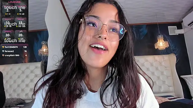 Snapshot of Ariana_Pierce chatting on 25, 1, 2025 Ariana Pierce online show from 25, 1, 2025