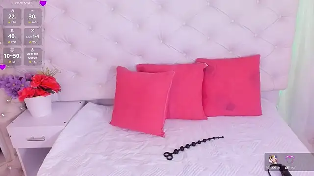 Snapshot of anchela-garcia1 chatting on 24, 9, 2025 anchela-garcia1 online show from 24, 9, 2025