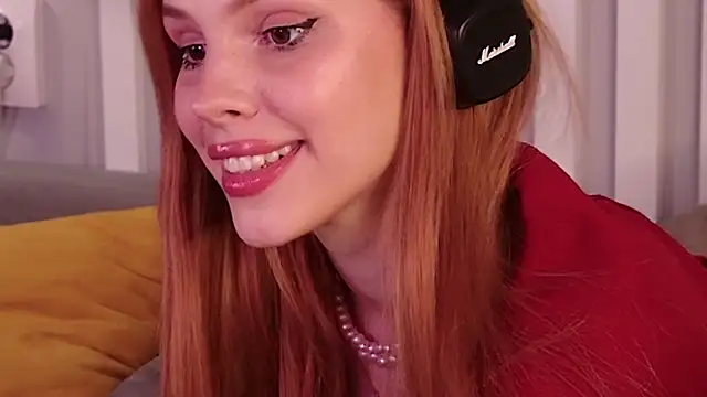 liahstormi  online show from 23, 3, 2025