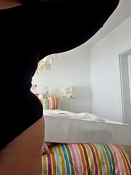 Snapshot of Engel_mia chatting on 24, 2, 2025 Engel mia online show from 24, 2, 2025