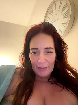 Snapshot of Engel_mia chatting on 3, 10, 2025 Engel mia online show from 3, 10, 2025