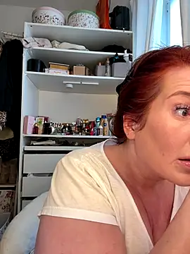 Snapshot of Engel_mia chatting on 6, 10, 2025 Engel mia online show from 6, 10, 2025