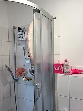 Snapshot of Engel_mia chatting on 15, 10, 2025 Engel mia online show from 15, 10, 2025