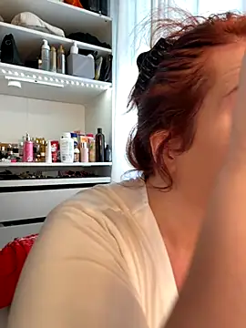 Snapshot of Engel_mia chatting on 16, 10, 2025 Engel mia online show from 16, 10, 2025