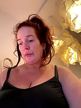 Snapshot of Engel_mia chatting on 28, 11, 2025 Engel mia online show from 28, 11, 2025