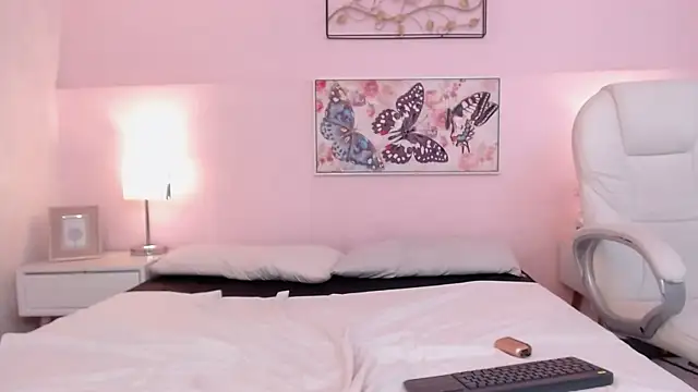 Snapshot of sara17_ chatting on 2, 11, 2025 sara17 online show from 2, 11, 2025