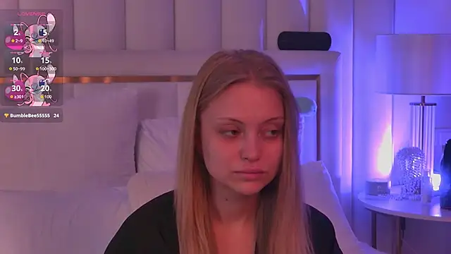 Snapshot of DorisHell chatting on 1, 11, 2025 DorisHell online show from 1, 11, 2025