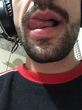 Snapshot of jolesin chatting on 23, 12, 2024 jolesin online show from 23, 12, 2024