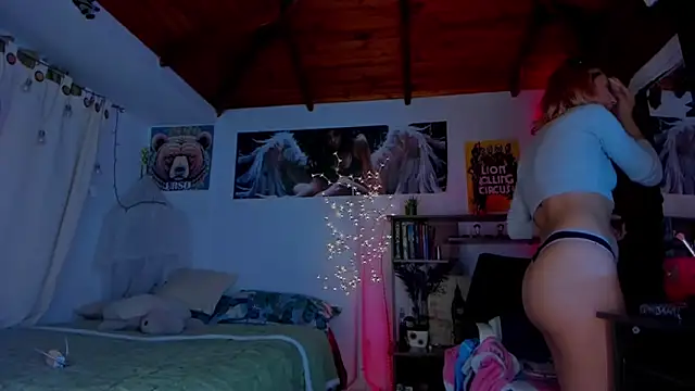 cuteweed420 online show from 18, 3, 2025