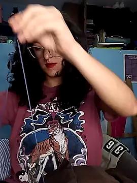 LoveElectra online show from 3, 2, 2025