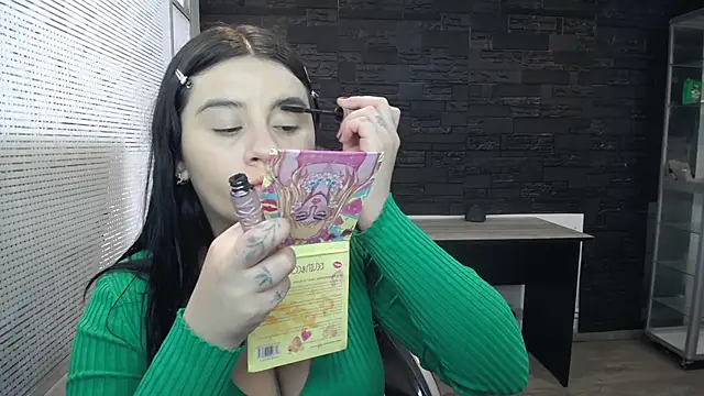 SaraBraun  online show from 3, 1, 2025