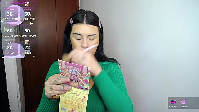 SaraBraun  online show from 9, 1, 2025