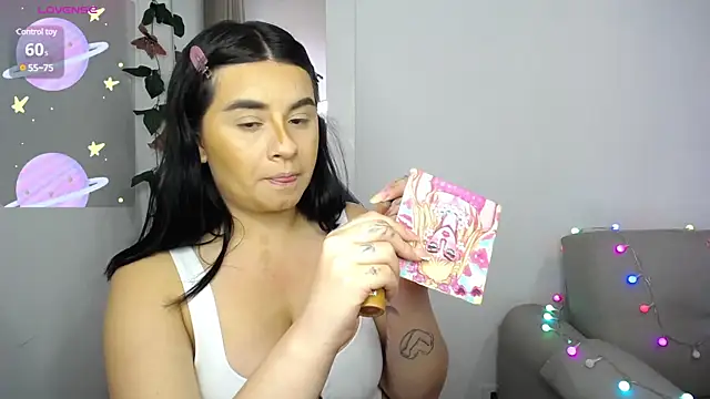 SaraBraun  online show from 18, 2, 2025