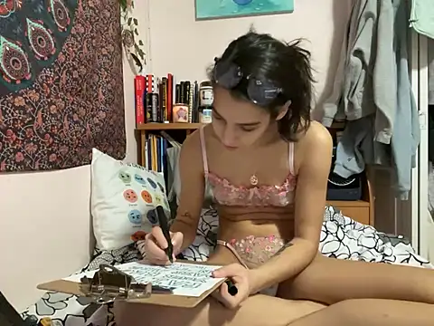 Snapshot of naughtynadia0502 chatting on 15, 1, 2025 naughtynadia0502 online show from 15, 1, 2025