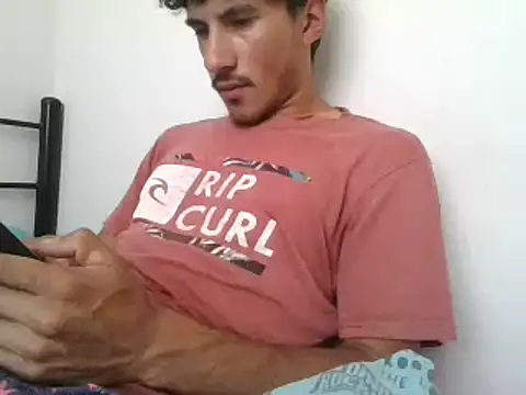 Snapshot of xxx-999 chatting on 18, 3, 2025 xxx-999 online show from 18, 3, 2025