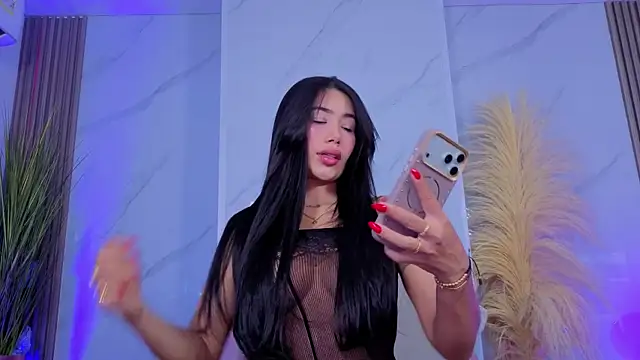 Chlooee   online show from 12, 7, 2026