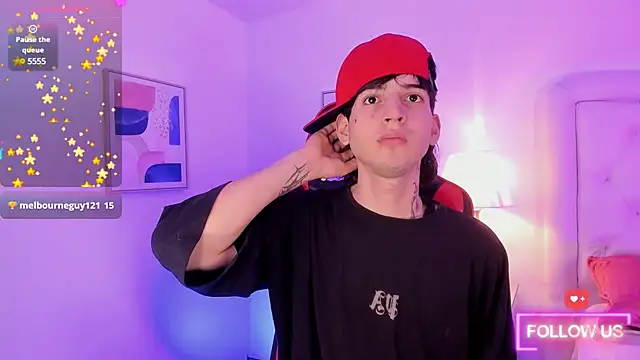 Snapshot of sett_and_gwen chatting on 8, 3, 2025 sett and gwen online show from 8, 3, 2025