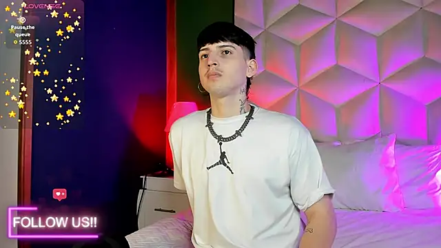 Snapshot of sett_and_gwen chatting on 19, 11, 2025 sett and gwen online show from 19, 11, 2025