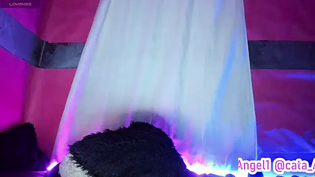 Snapshot of Cata-angel chatting on 22, 2, 2025 Cata-angel online show from 22, 2, 2025