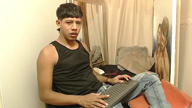 mr stiven  online show from 12, 11, 2025