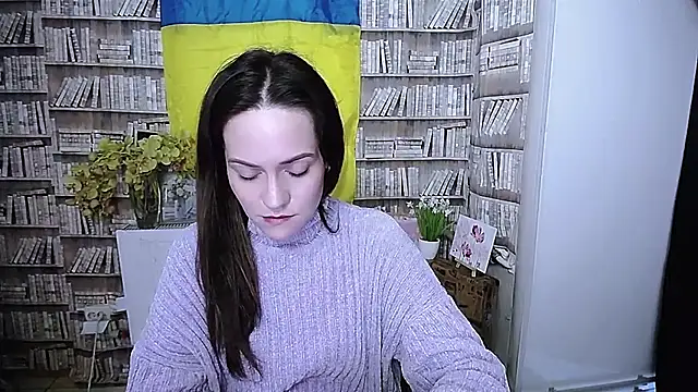 Snapshot of Lina_Star_S chatting on 9, 11, 2025 Lina Star S online show from 9, 11, 2025