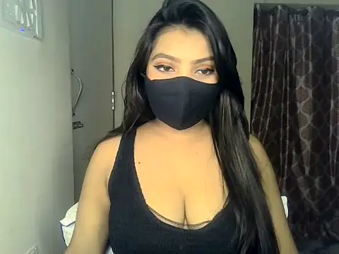 Snapshot of ishi_Beauty chatting on 26, 10, 2025 ishi Beauty online show from 26, 10, 2025