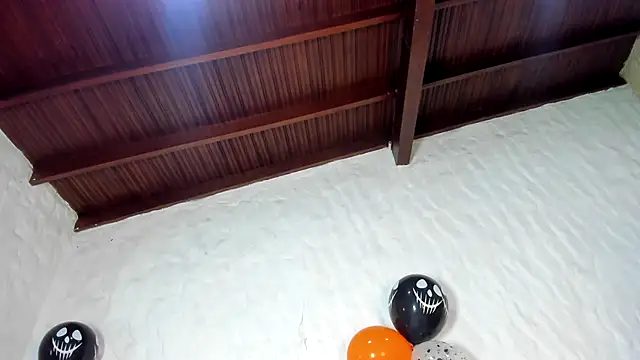 Camila  Gomez online show from 25, 10, 2025