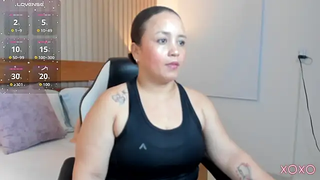 Snapshot of linda_rios_ chatting on 4, 6, 2026 linda rios online show from 4, 6, 2026