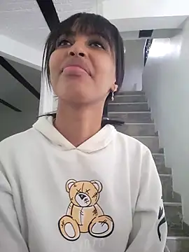 Snapshot of valkirya_7 chatting on 5, 12, 2025 valkirya 7 online show from 5, 12, 2025