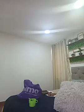 sasi luna online show from 5, 3, 2026