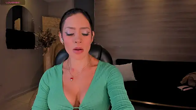 Snapshot of IsabelBornner chatting on 15, 6, 2026 IsabelBornner online show from 15, 6, 2026
