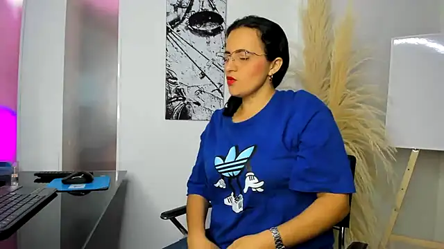 Snapshot of africa_holmes chatting on 20, 3, 2025 africa holmes online show from 20, 3, 2025