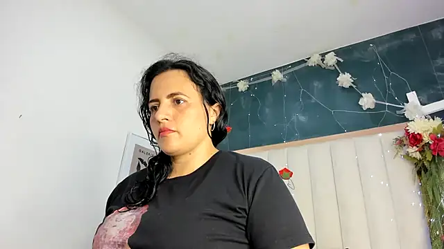 Snapshot of africa_holmes chatting on 3, 7, 2026 africa holmes online show from 3, 7, 2026