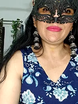 Snapshot of sexy_bhabhi69 chatting on 5, 5, 2026 sexy bhabhi69 online show from 5, 5, 2026