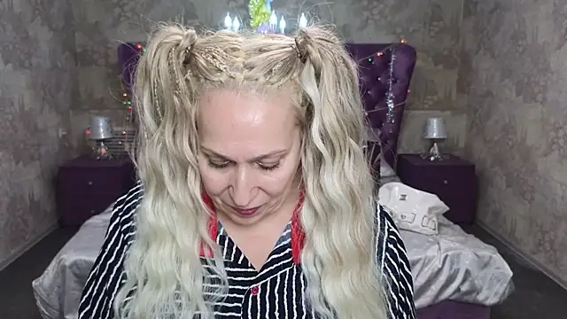 Snapshot of Penelope_Pinky chatting on 3, 1, 2025 Penelope Pinky online show from 3, 1, 2025