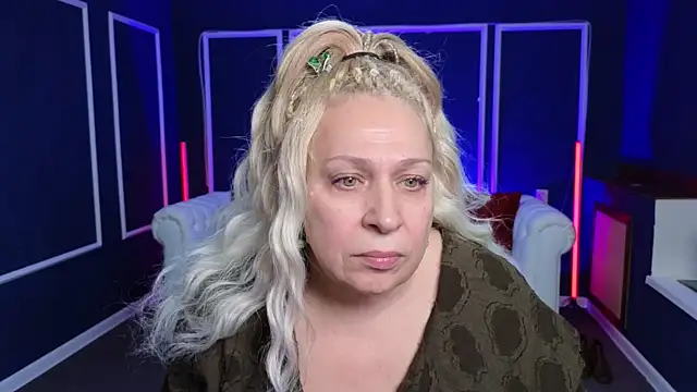 Snapshot of Penelope_Pinky chatting on 12, 1, 2025 Penelope Pinky online show from 12, 1, 2025