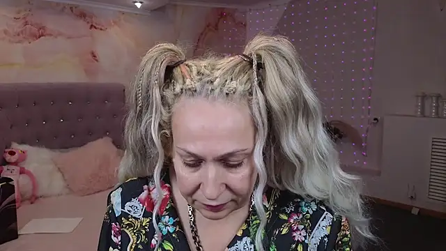 Snapshot of Penelope_Pinky chatting on 15, 1, 2025 Penelope Pinky online show from 15, 1, 2025