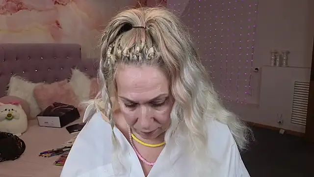 Snapshot of Penelope_Pinky chatting on 23, 1, 2025 Penelope Pinky online show from 23, 1, 2025