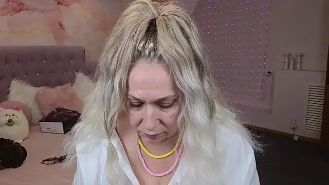 Snapshot of Penelope_Pinky chatting on 23, 1, 2025 Penelope Pinky online show from 23, 1, 2025