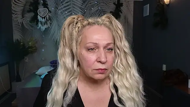 Snapshot of Penelope_Pinky chatting on 27, 1, 2025 Penelope Pinky online show from 27, 1, 2025