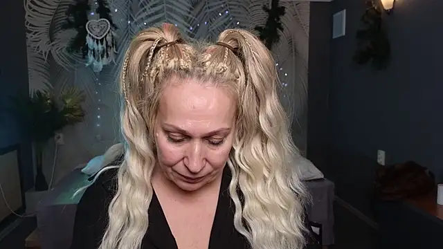 Snapshot of Penelope_Pinky chatting on 28, 1, 2025 Penelope Pinky online show from 28, 1, 2025