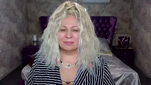 Snapshot of Penelope_Pinky chatting on 5, 2, 2025 Penelope Pinky online show from 5, 2, 2025