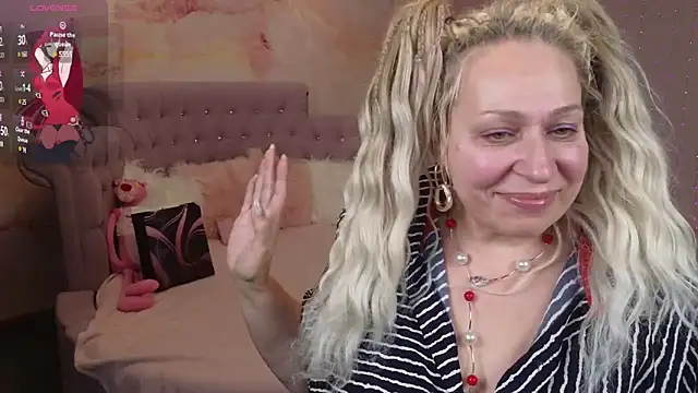 Snapshot of Penelope_Pinky chatting on 10, 2, 2025 Penelope Pinky online show from 10, 2, 2025