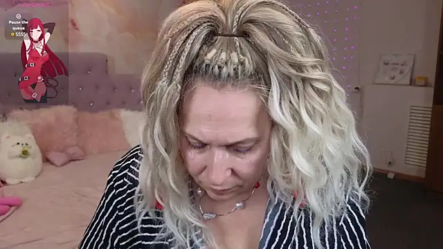 Snapshot of Penelope_Pinky chatting on 10, 2, 2025 Penelope Pinky online show from 10, 2, 2025