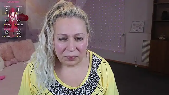 Snapshot of Penelope_Pinky chatting on 11, 2, 2025 Penelope Pinky online show from 11, 2, 2025