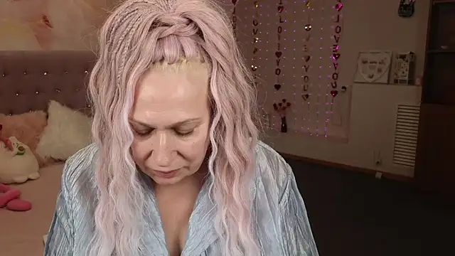 Snapshot of Penelope_Pinky chatting on 25, 2, 2025 Penelope Pinky online show from 25, 2, 2025