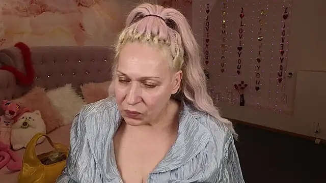 Snapshot of Penelope_Pinky chatting on 11, 3, 2025 Penelope Pinky online show from 11, 3, 2025